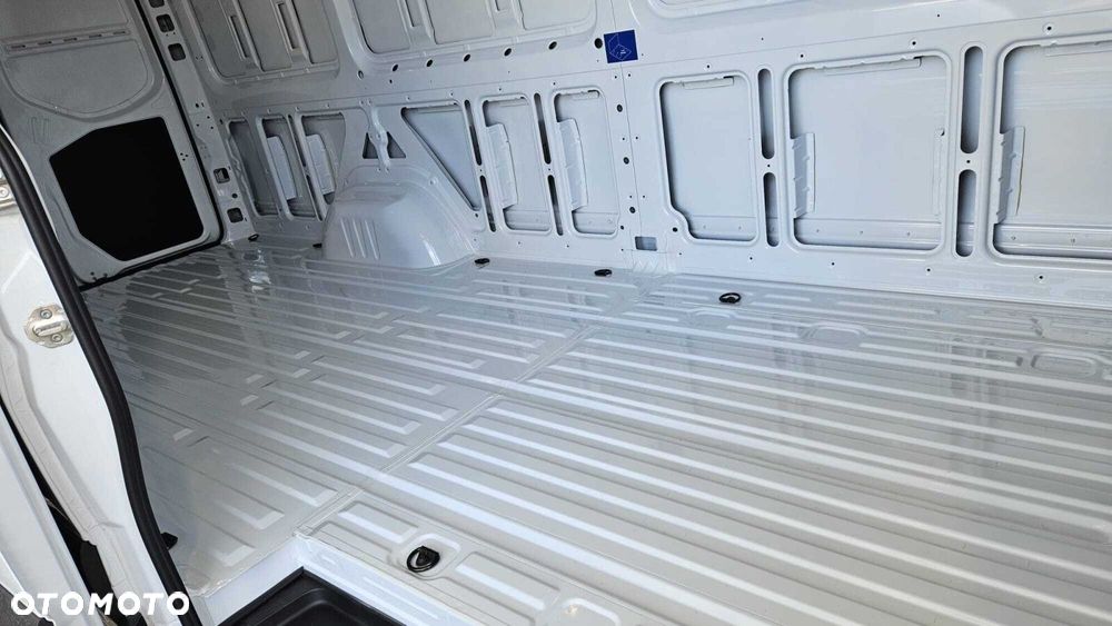 Mercedes-Benz Sprinter Sprinter - 12