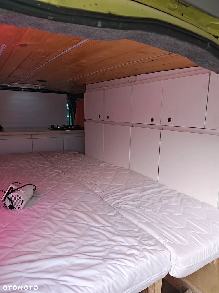 Mercedes-Benz Vito - 15