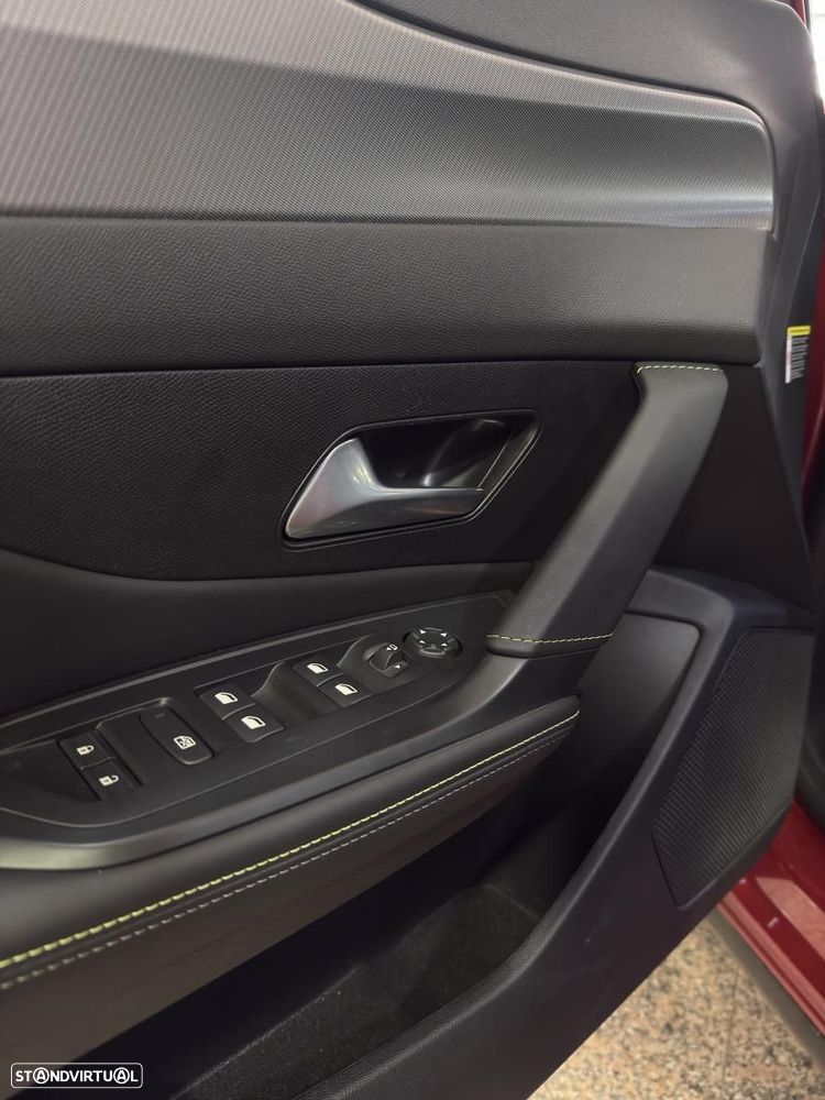 Peugeot 408 1.6 Hybrid GT e-EAT8 — fotografia 4