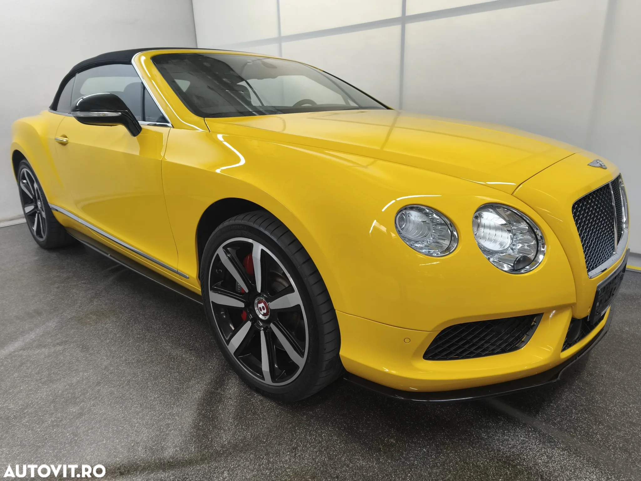 Bentley Continental GTC V8 S - 6