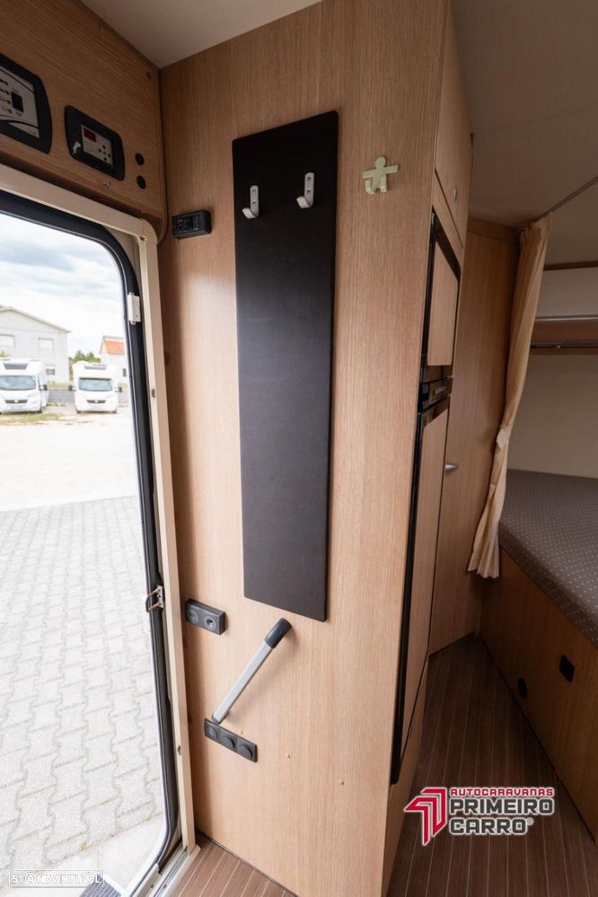 Sunlight T 64, cama francesa e basculante - 16