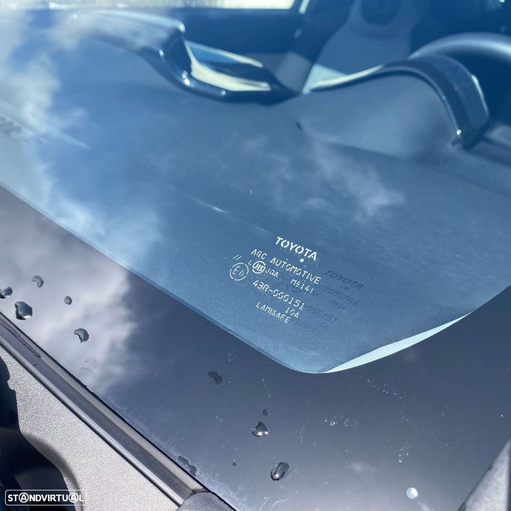 Toyota iQ 1.0 VVT-i 2 - 19