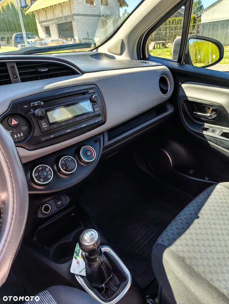Toyota Yaris 1.0 Active EU6 - 7