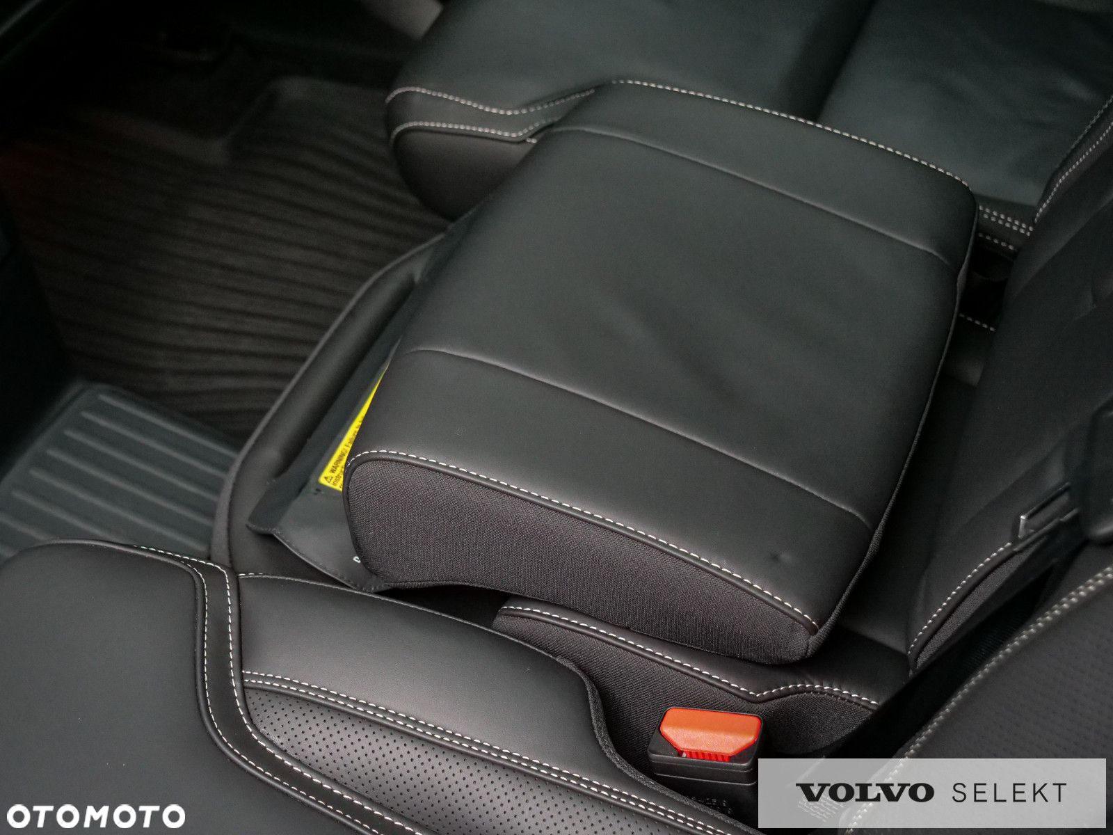 Volvo XC 90 - 23