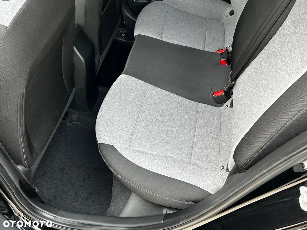 Hyundai i20 1.2 Passion Plus - 12