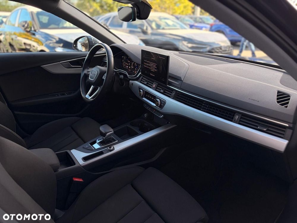 Audi A4 Avant 40 TFSI mHEV S Line S tronic - 25