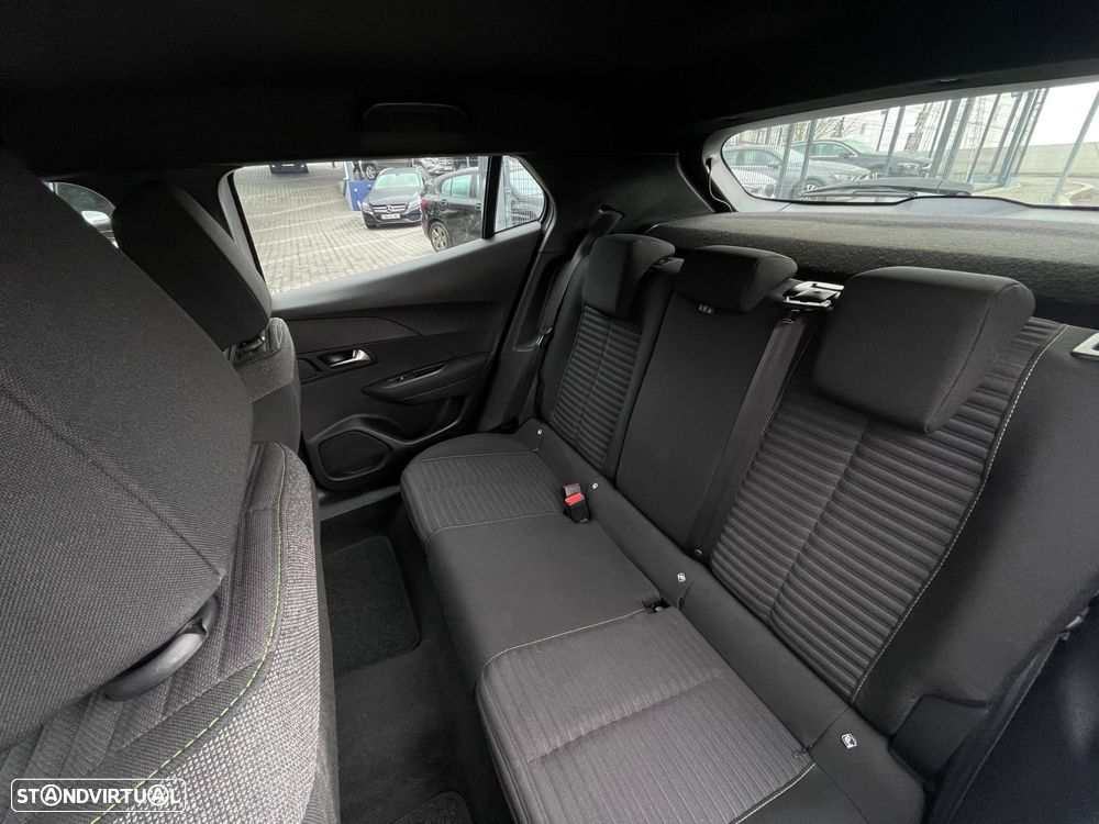 Peugeot 2008 1.2 PureTech Active - 41