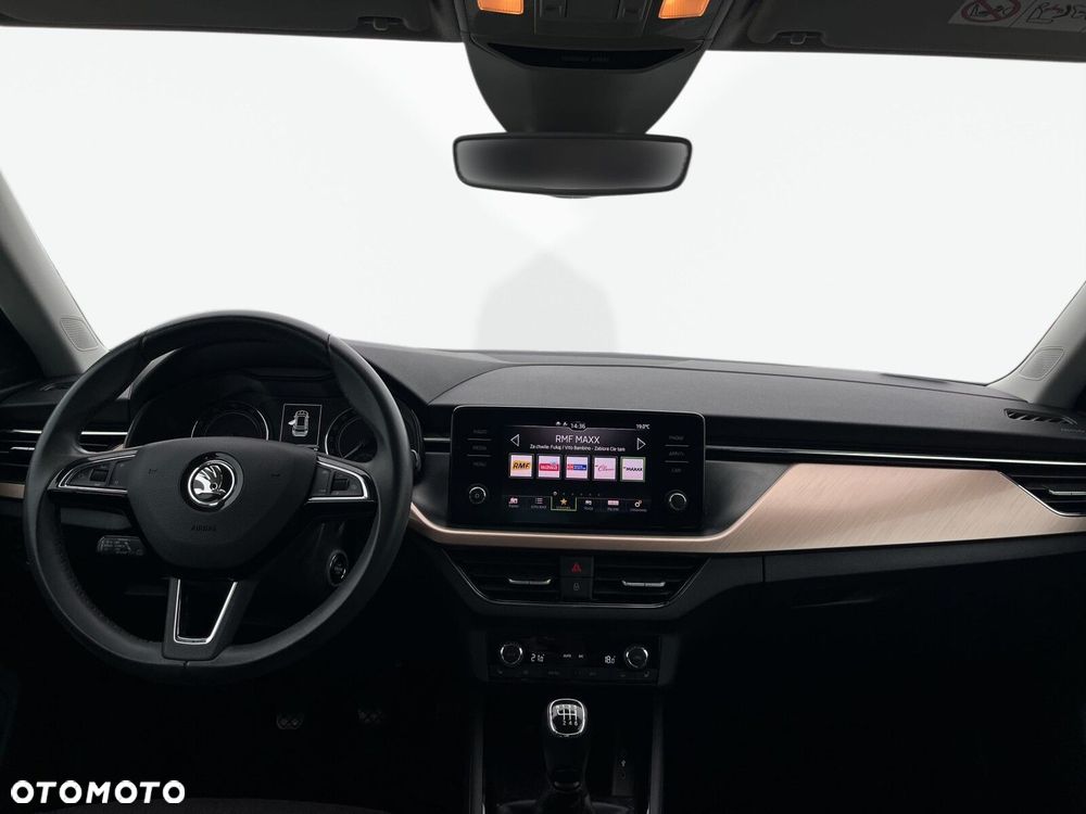 Skoda Kamiq 1.0 TSI Style - 11