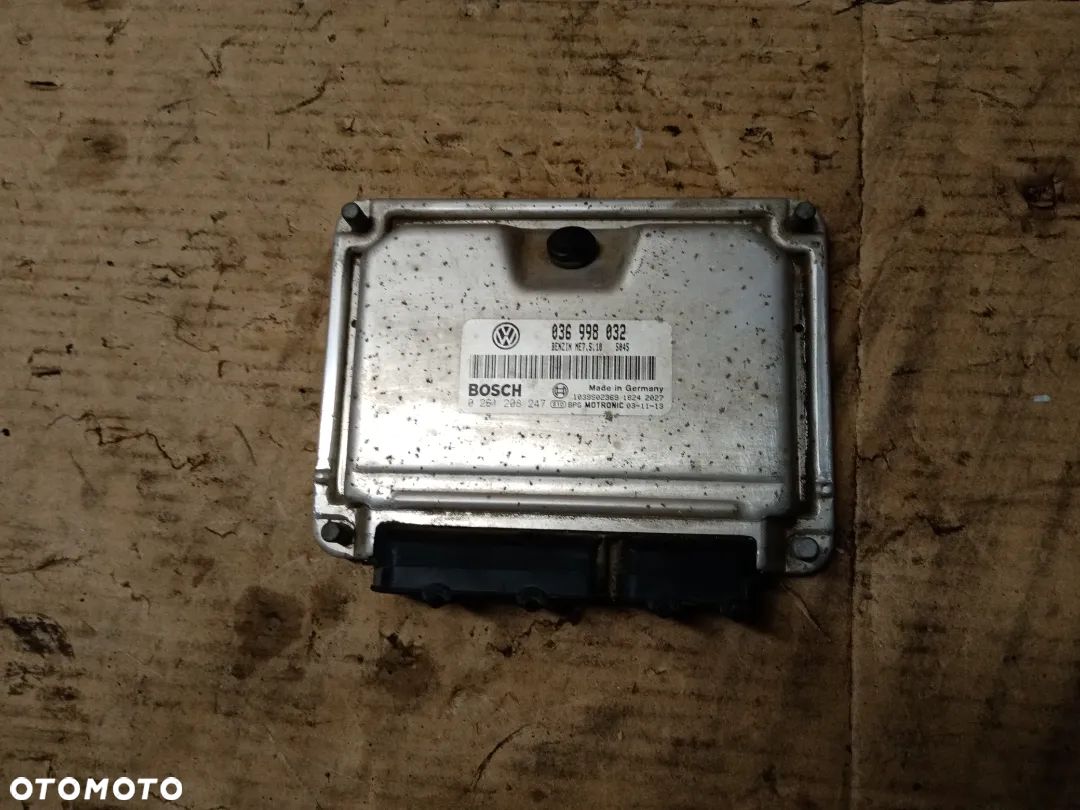 Komputer sterownik silnika VW Golf IV 4 1.4 16V 036998032 0261208247 - 1