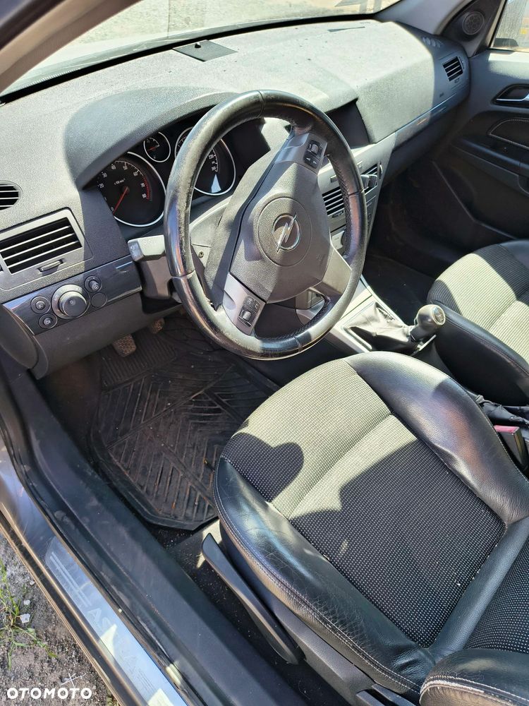 Opel Astra 1.8 Essentia - 6