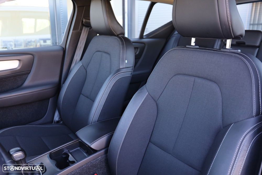 Volvo XC 40 2.0 D3 Momentum Plus - 8