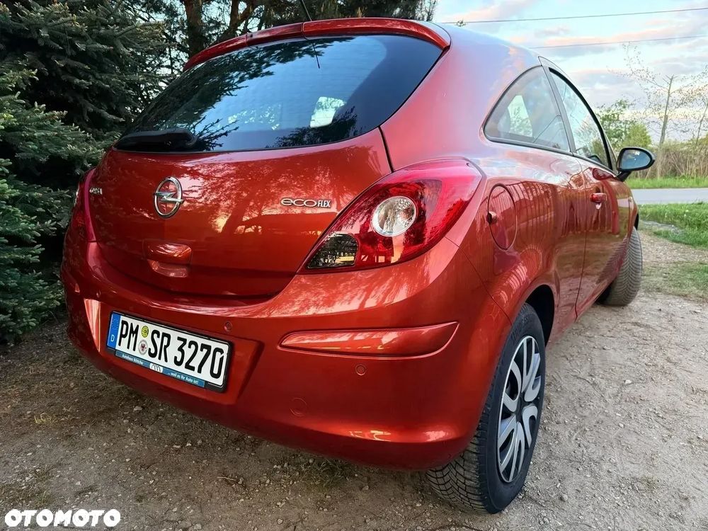 Opel Corsa 1.4 16V Color Edition - 4