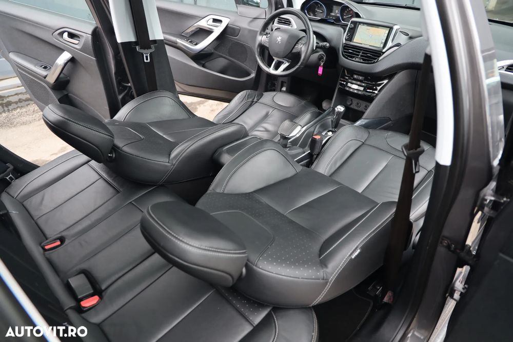 Peugeot 2008 e-HDi FAP 92 ETG6 STOP & START Allure - 11