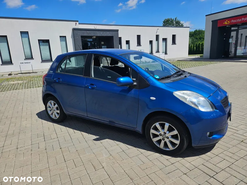 Toyota Yaris 1.0 Luna A/C - 11