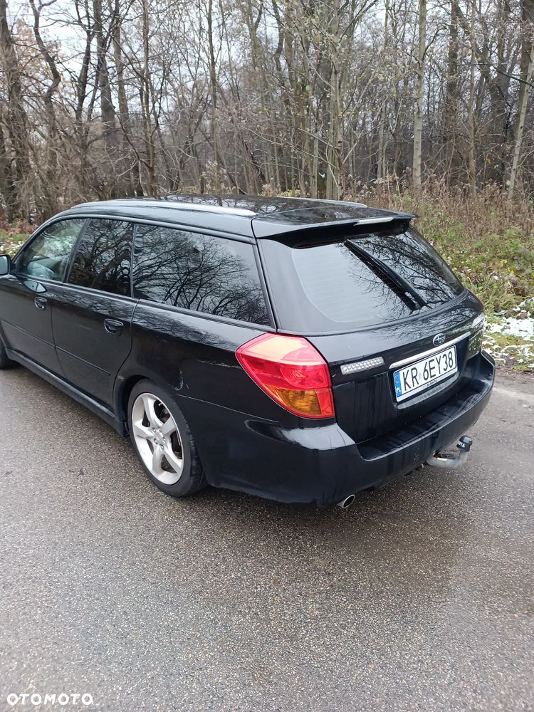 Subaru Legacy - 29