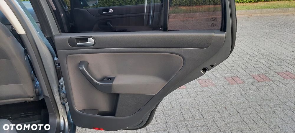 Volkswagen Golf Plus 1.6 Goal - 36