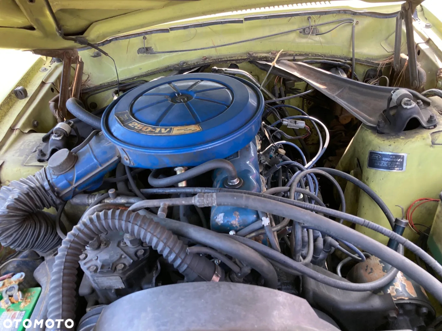 Ford Maverick - 32