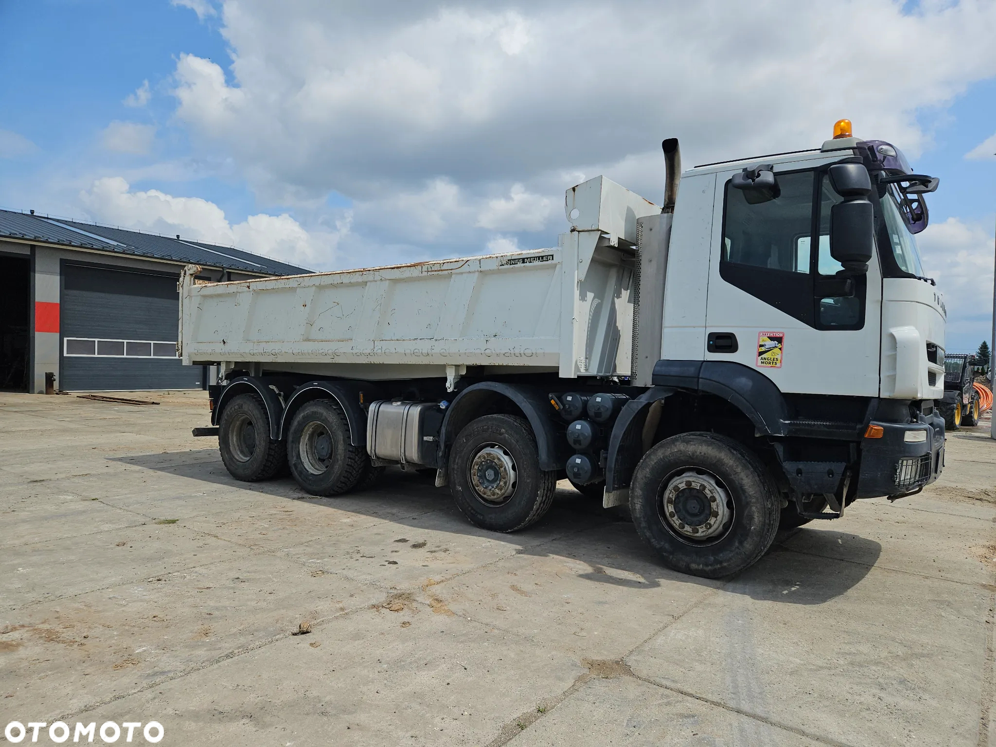 Iveco 440 - 3