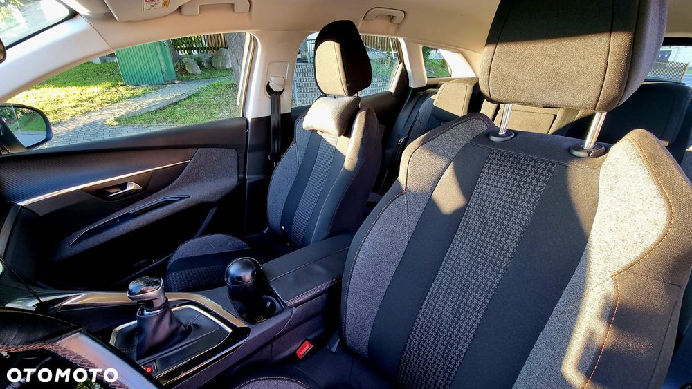 Peugeot 3008 1.6 BlueHDi Allure S&S - 9