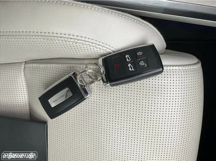 Jaguar I-Pace EV400 AWD First Edition - 13