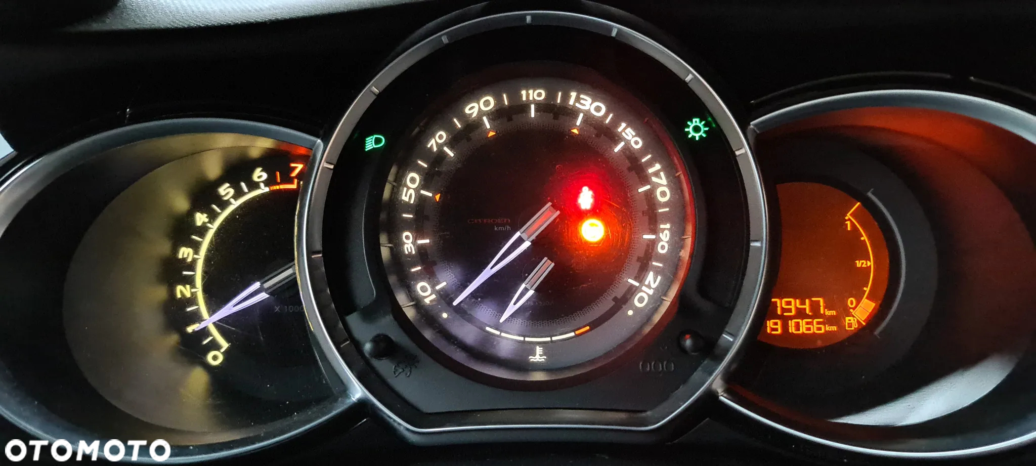 Citroën DS3 VTi 120 SoChic - 10