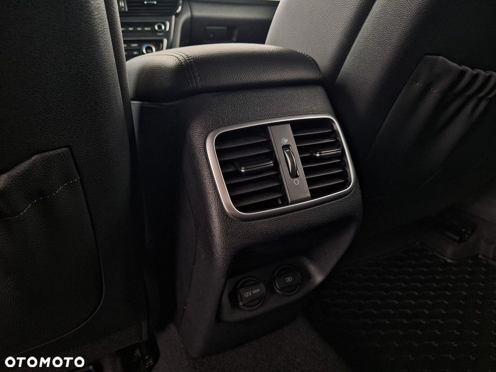 Kia Optima 1.6 T-GDI L DCT - 39