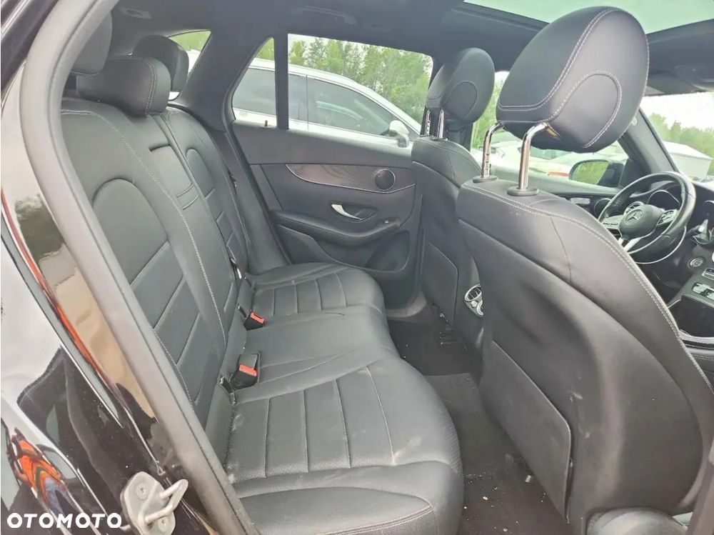 Mercedes-Benz GLC 300 4Matic 9G-TRONIC - 10