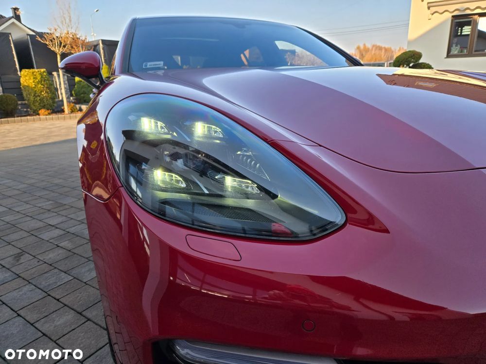 Porsche Panamera - 5