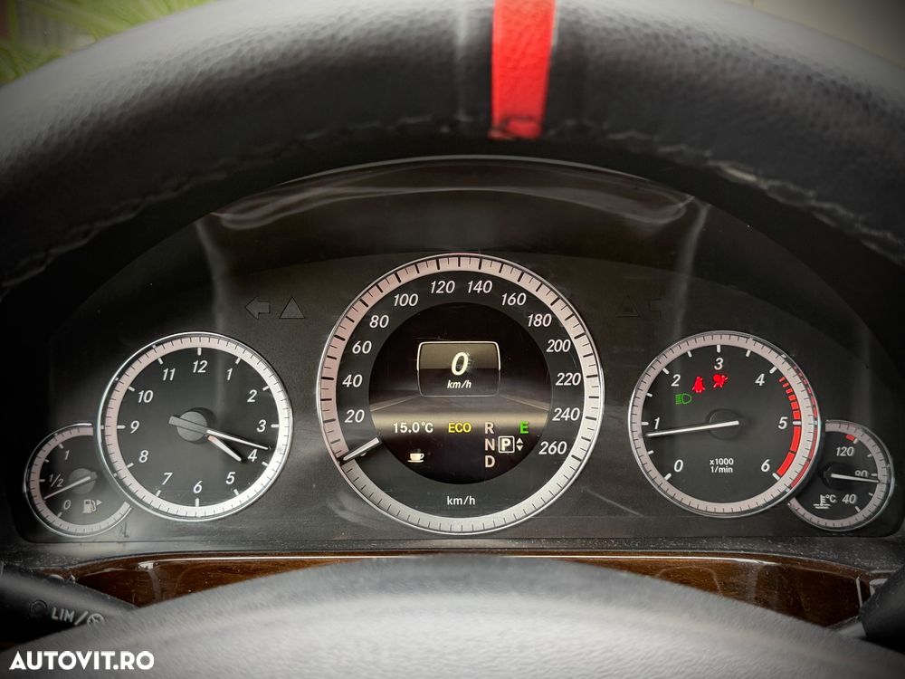 Mercedes-Benz E 200 CDI BlueEfficiency Aut. - 32
