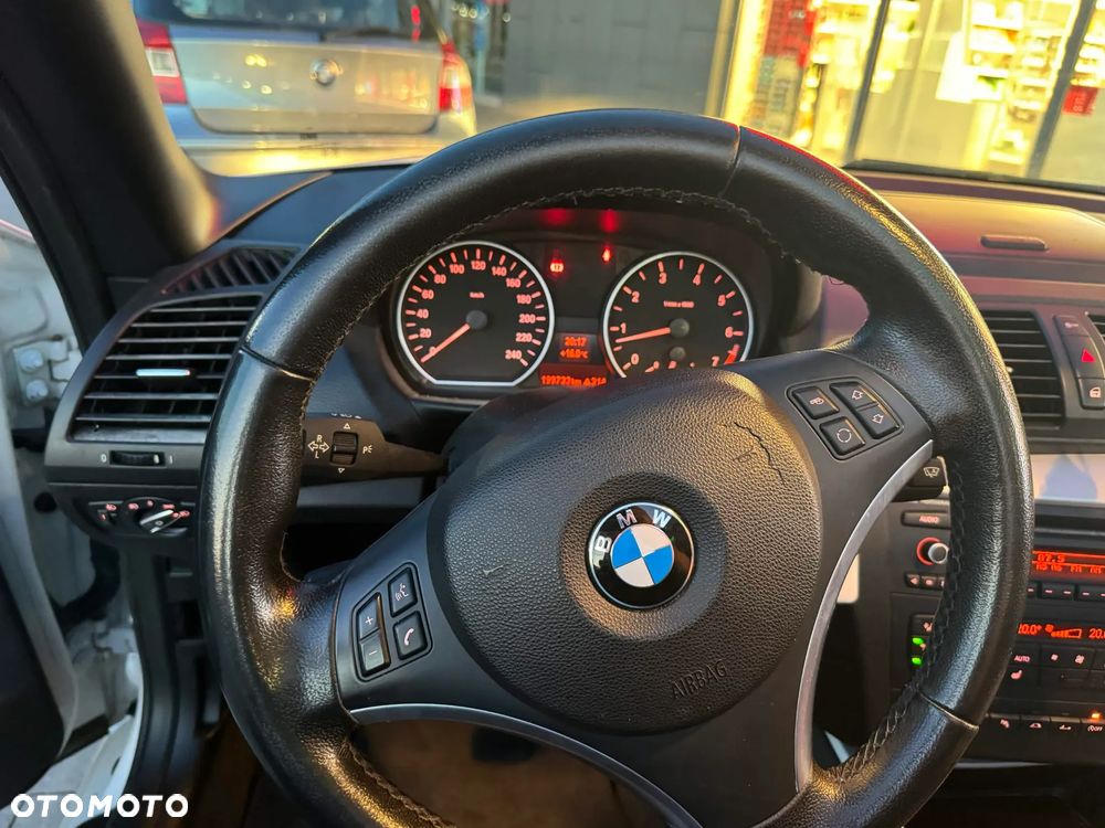 BMW Seria 1 118i - 20