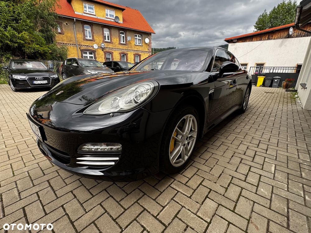 Porsche Panamera 4S - 1