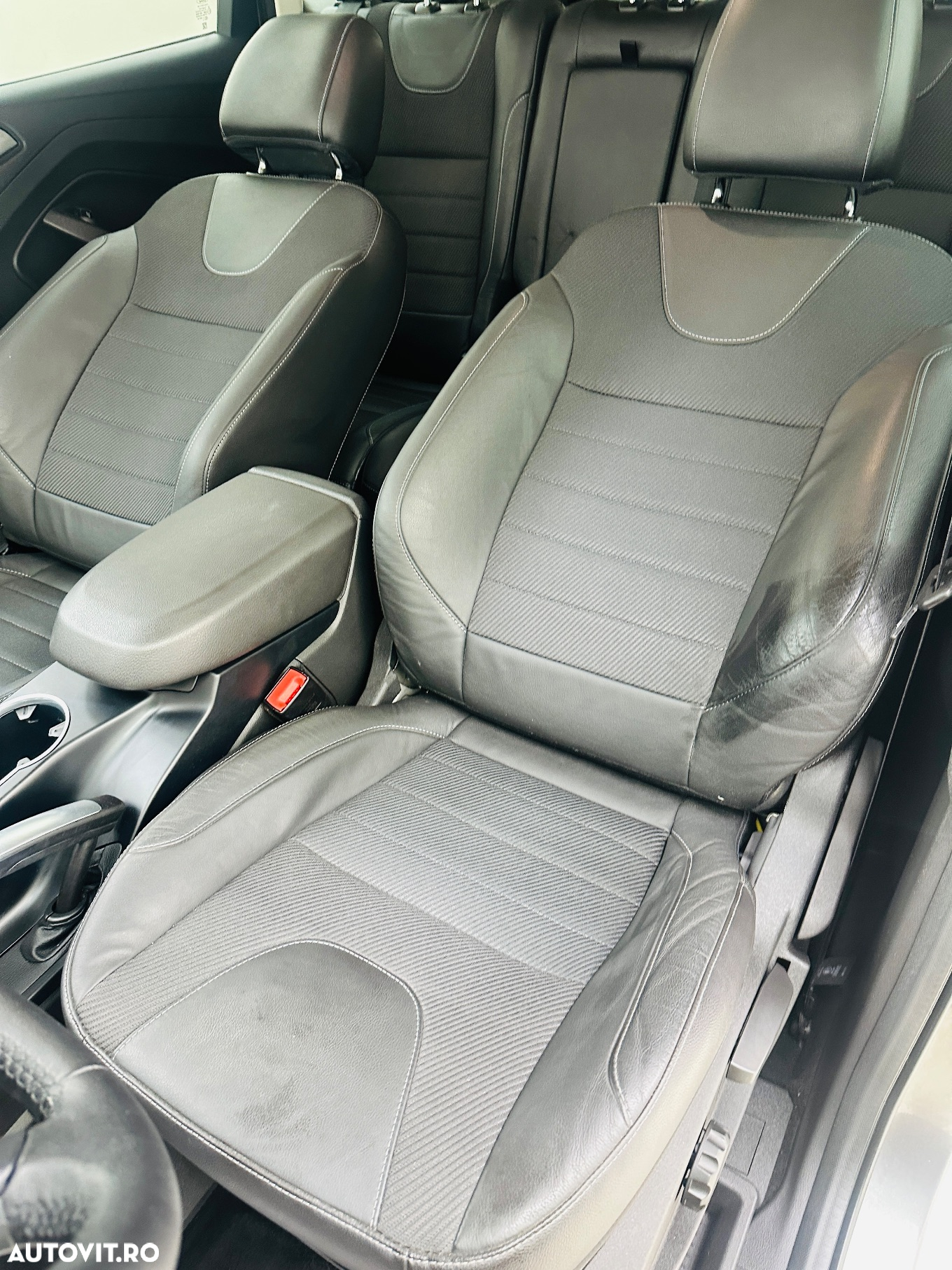 Ford Kuga - 20