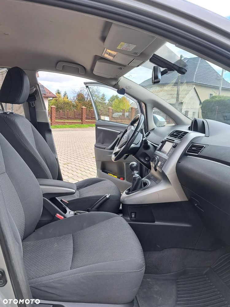 Toyota Verso 1.8 Premium EU5 7os - 11