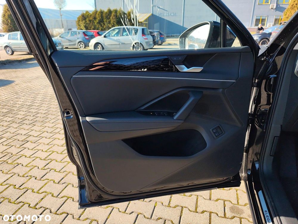 Volkswagen Tiguan - 10