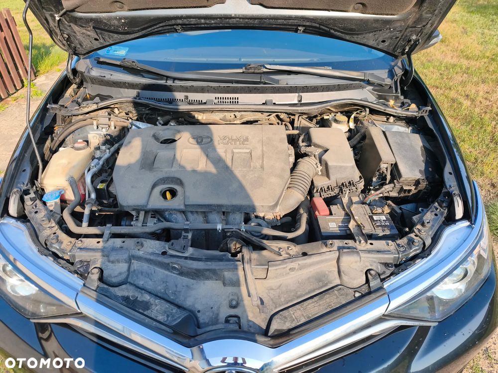 Toyota Auris - 11