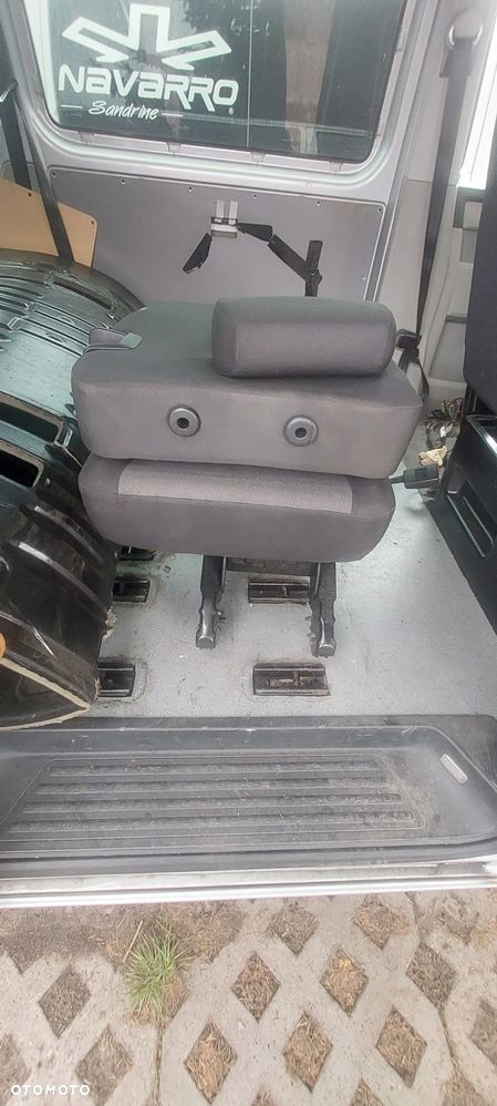 Fotel drugi rząd łamny vw t6. T6.1 - 3