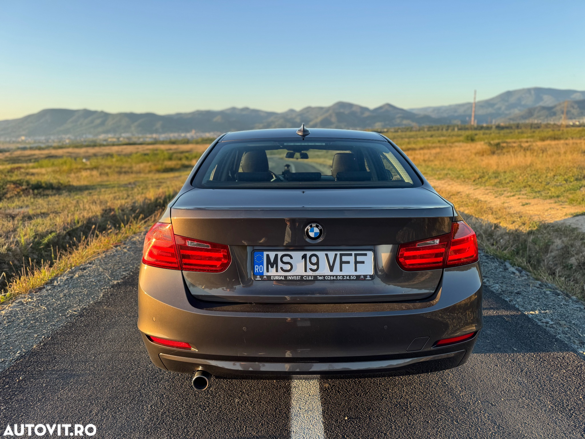 BMW Seria 3 318d - 6