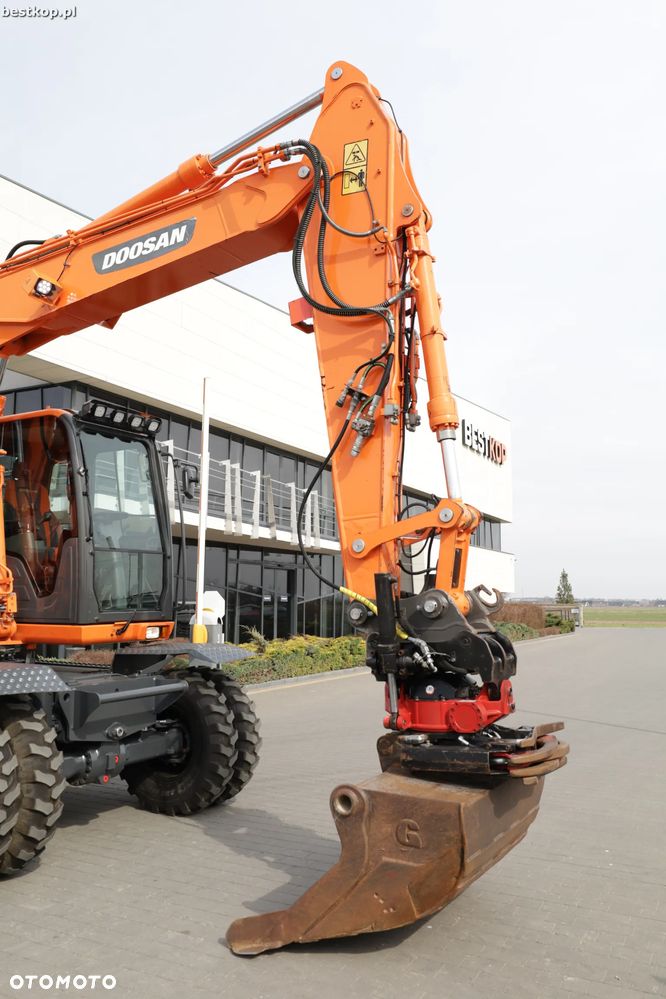 Doosan DX140W-3 - 20