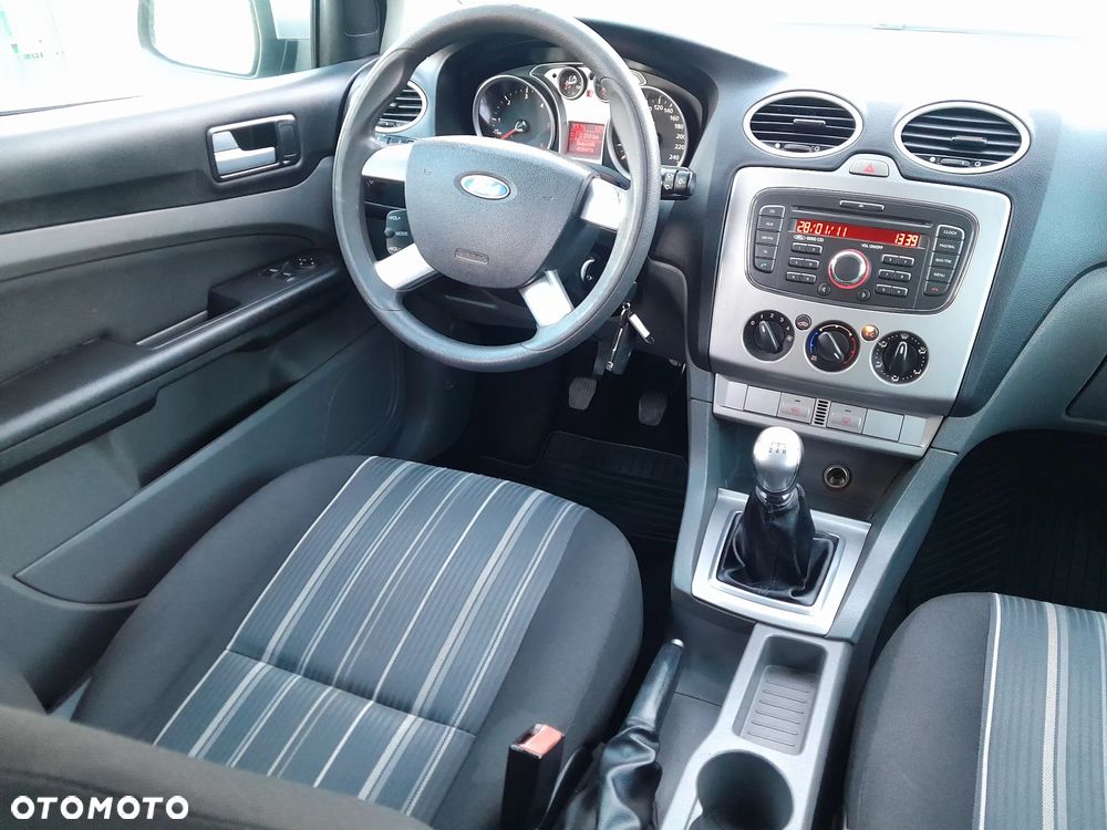 Ford Focus 1.6 TDCi Trend - 33