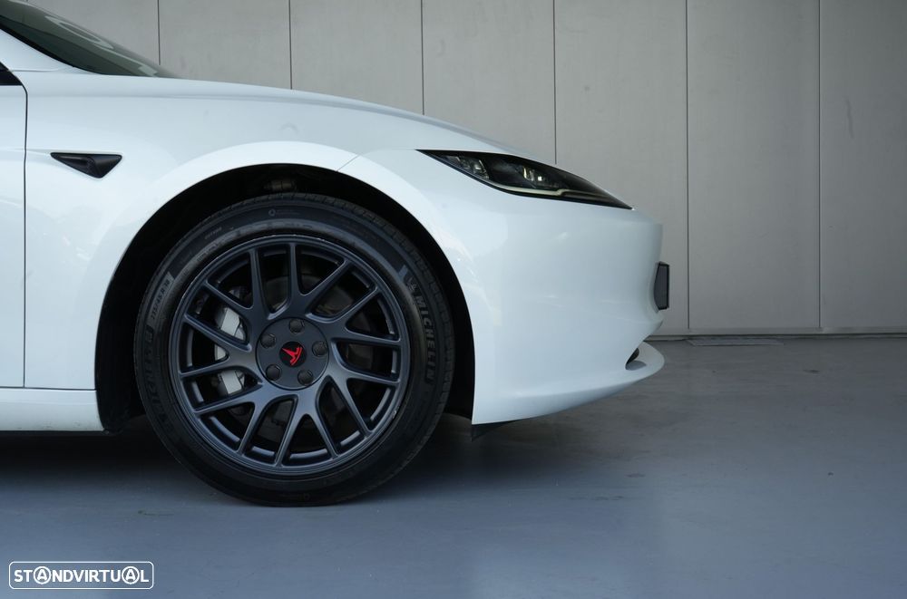 Tesla Model 3 Tração Traseira - 35