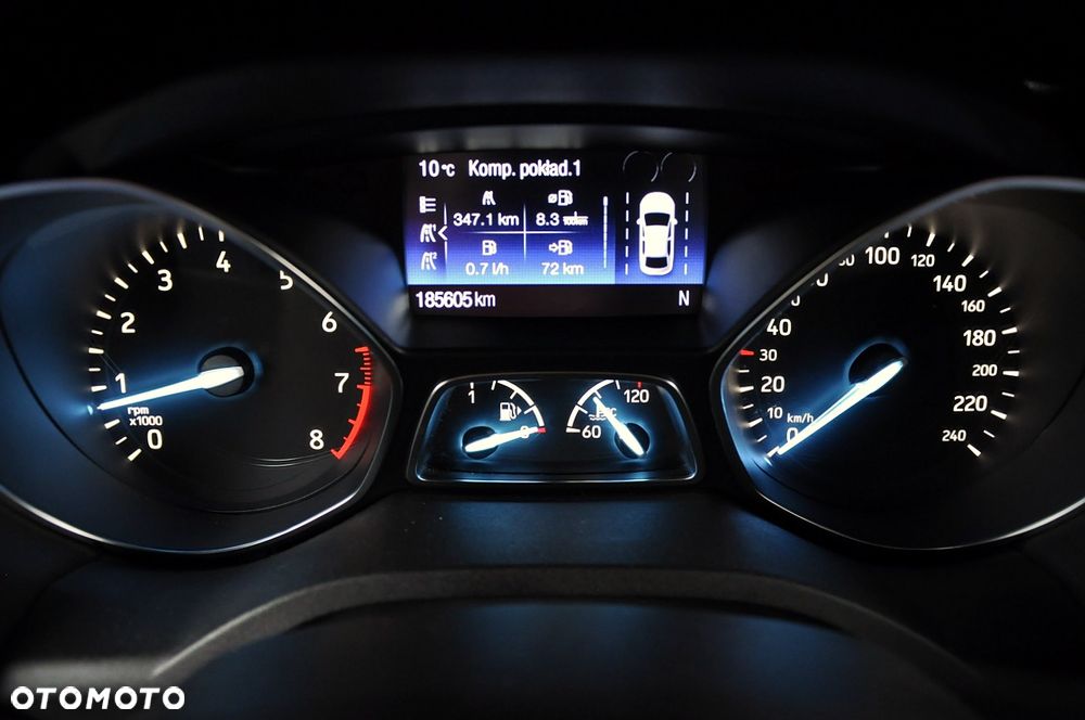 Ford Kuga 1.5 EcoBoost 2x4 Titanium - 37