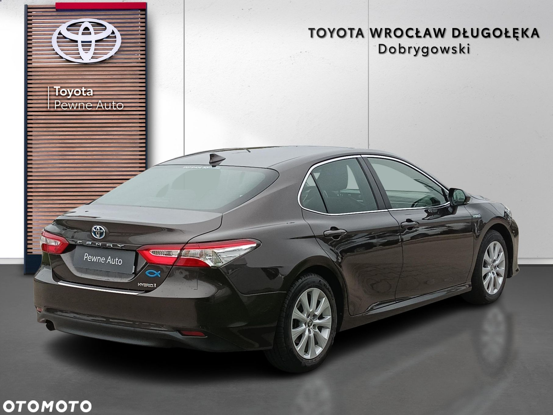 Toyota Camry 2.5 Hybrid Comfort CVT - 6