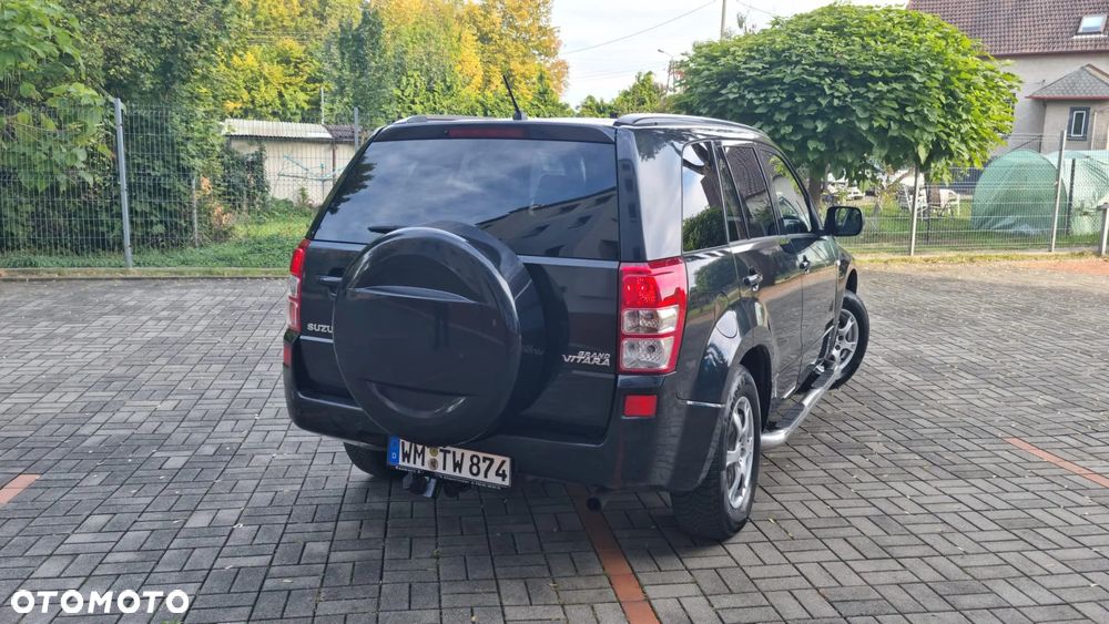 Suzuki Grand Vitara 2.0 20th Anniversary - 10