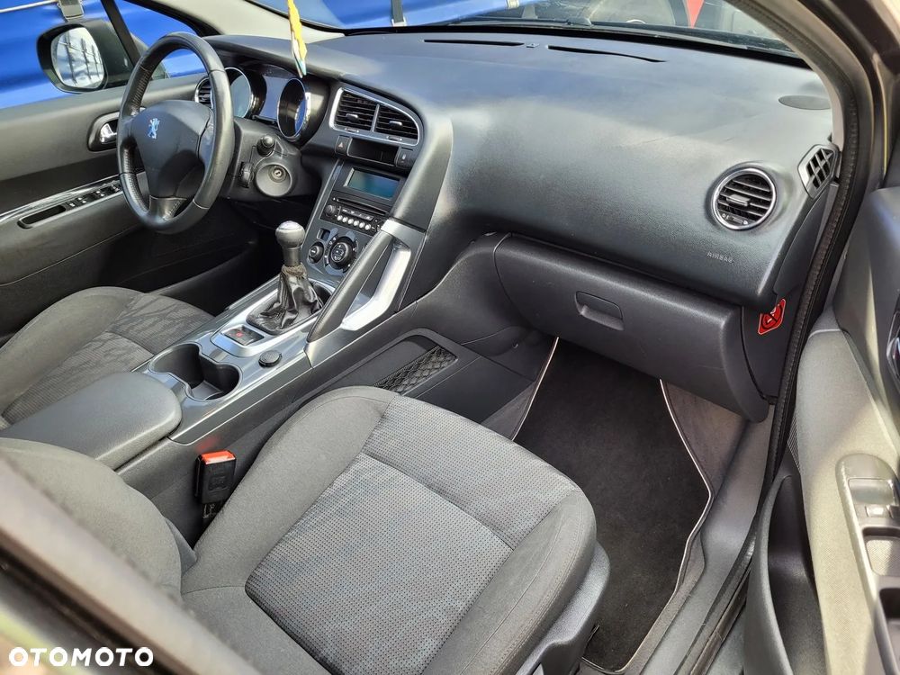 Peugeot 3008 1.6 Premium - 4