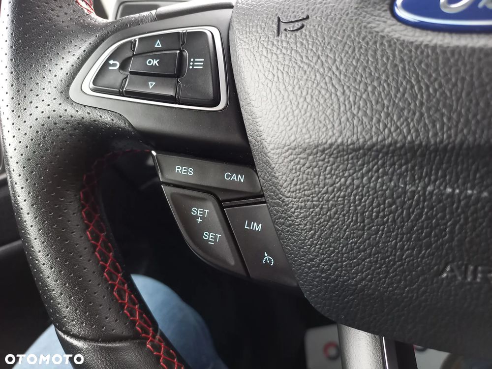 Ford EcoSport 1.0 EcoBoost ST-LINE - 27