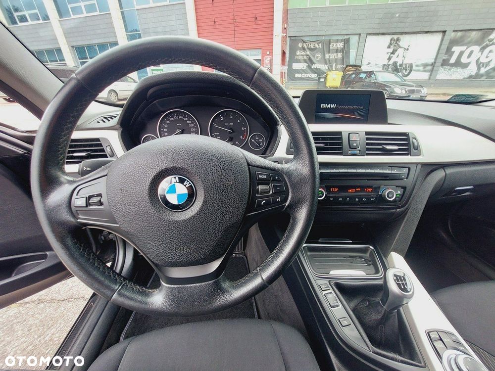 BMW Seria 3 316d - 8