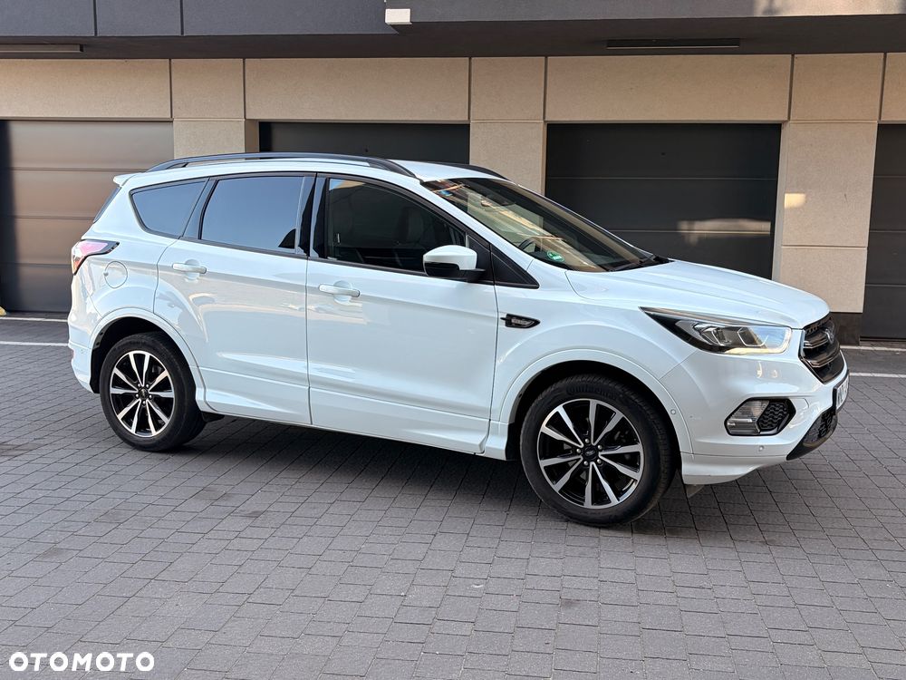 Ford Kuga - 4
