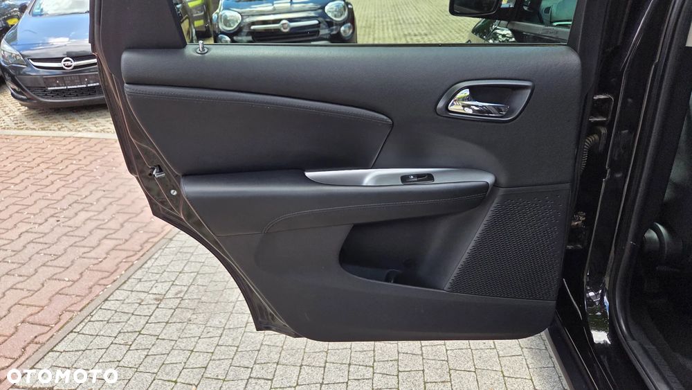 Fiat Freemont 2.0 Multijet 16V DPF Urban - 23