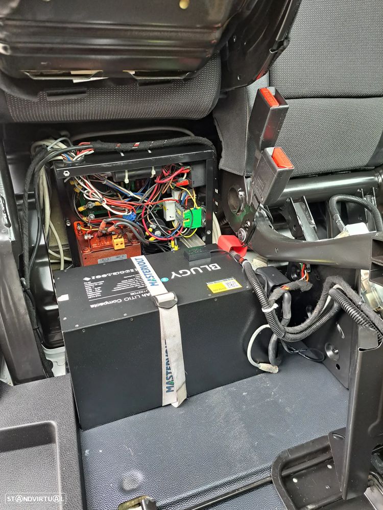 Opel Vivaro-e 75 KWH MWB Isotermica Frigorifica Congelação - 27