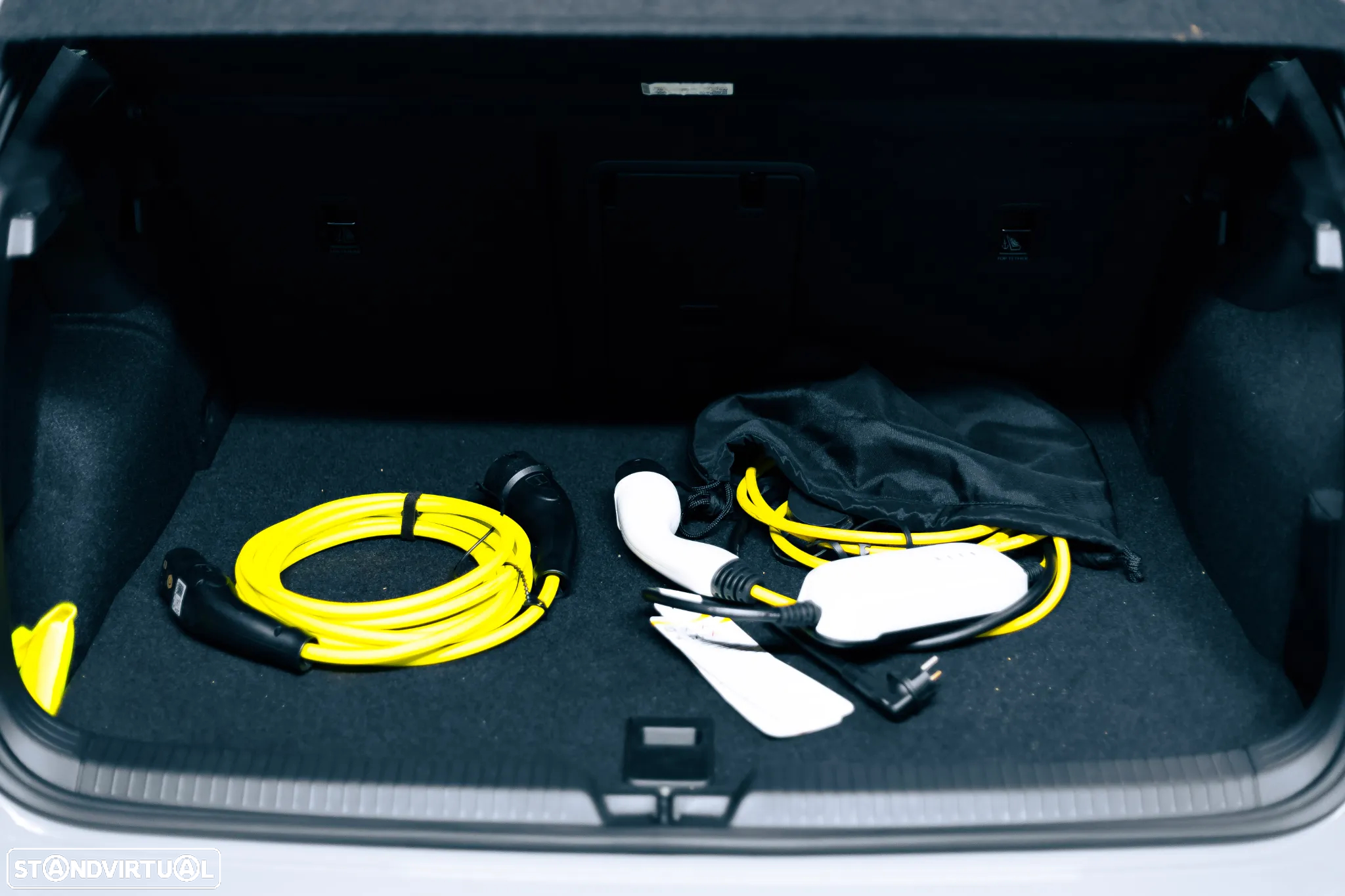 VW Golf 1.4 TSI GTE DSG - 24